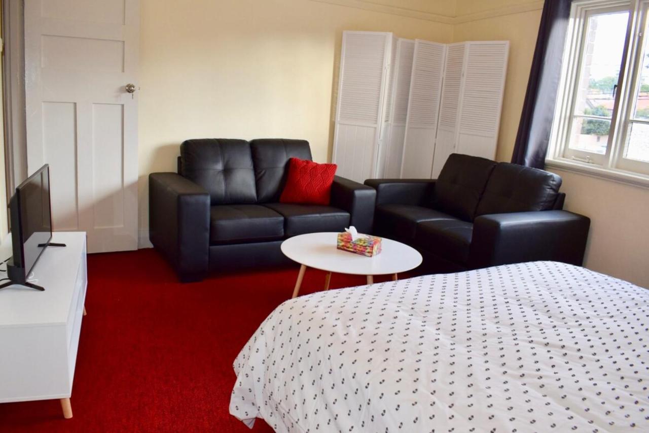 Comfortable 3 Bedroom Apartment In Trendy Haberfield Cité de Cité de Sydney Extérieur photo